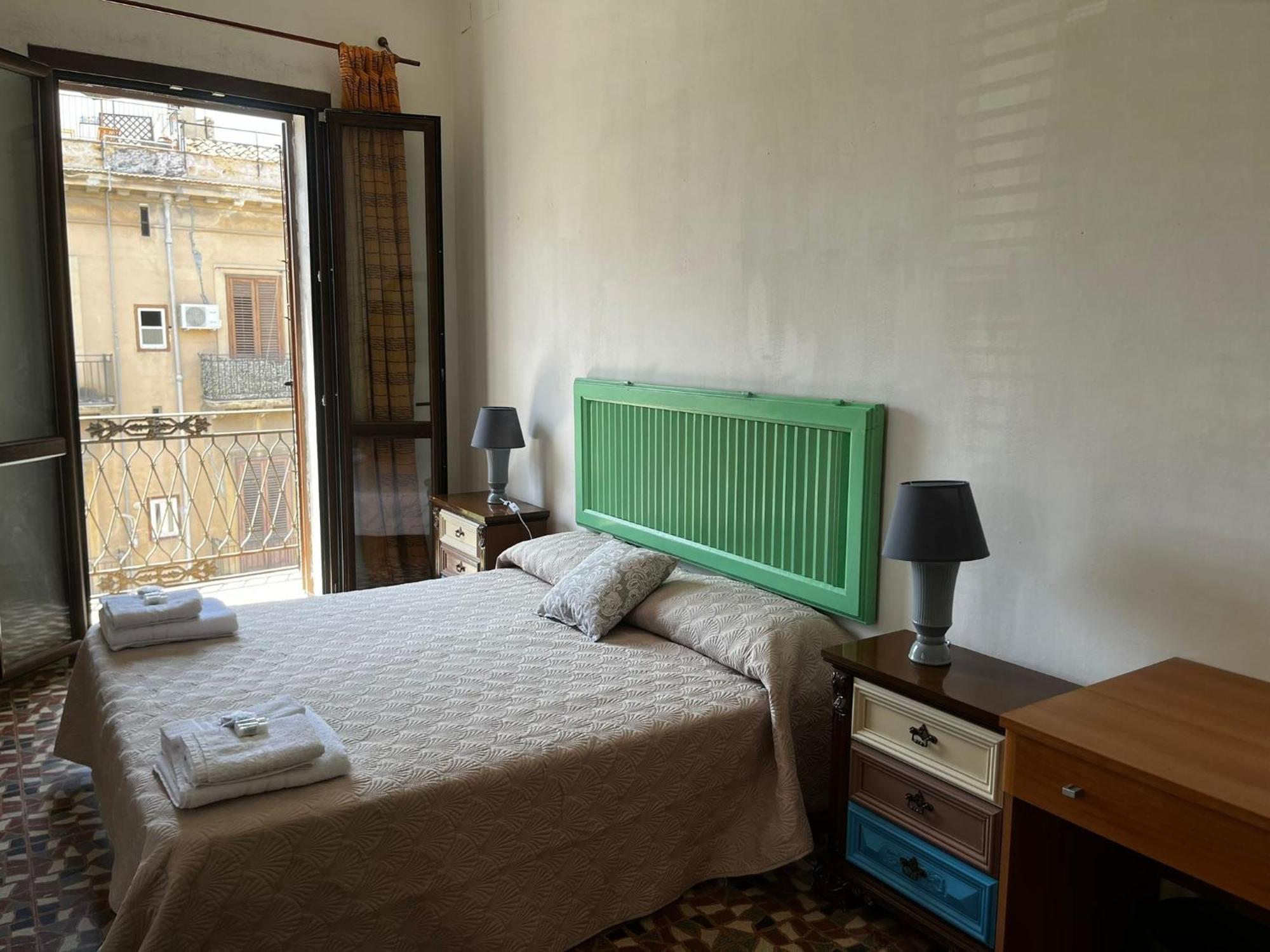 Mille Lire Peppe'S Home Palermo Bagian luar foto