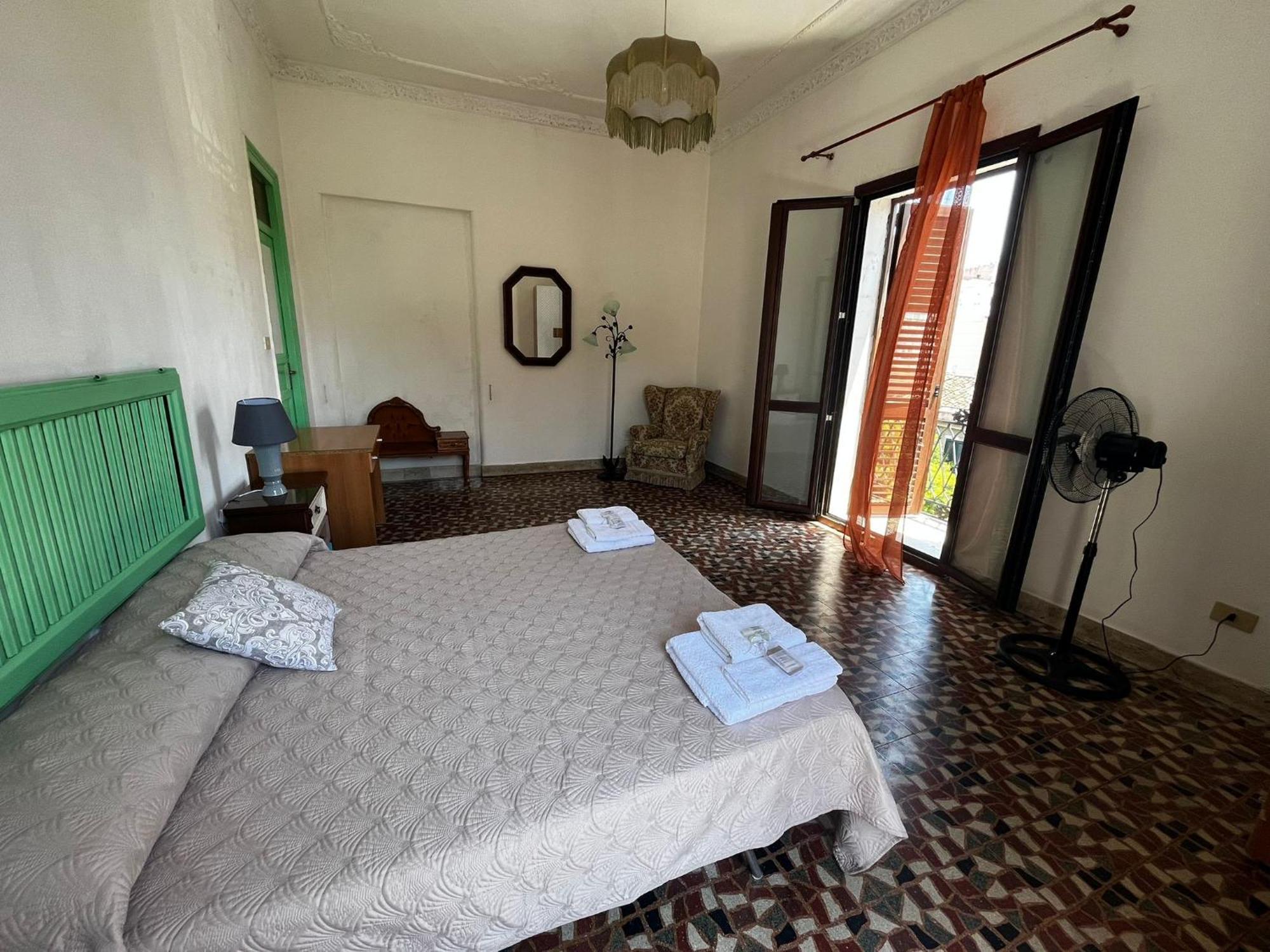 Mille Lire Peppe'S Home Palermo Bagian luar foto