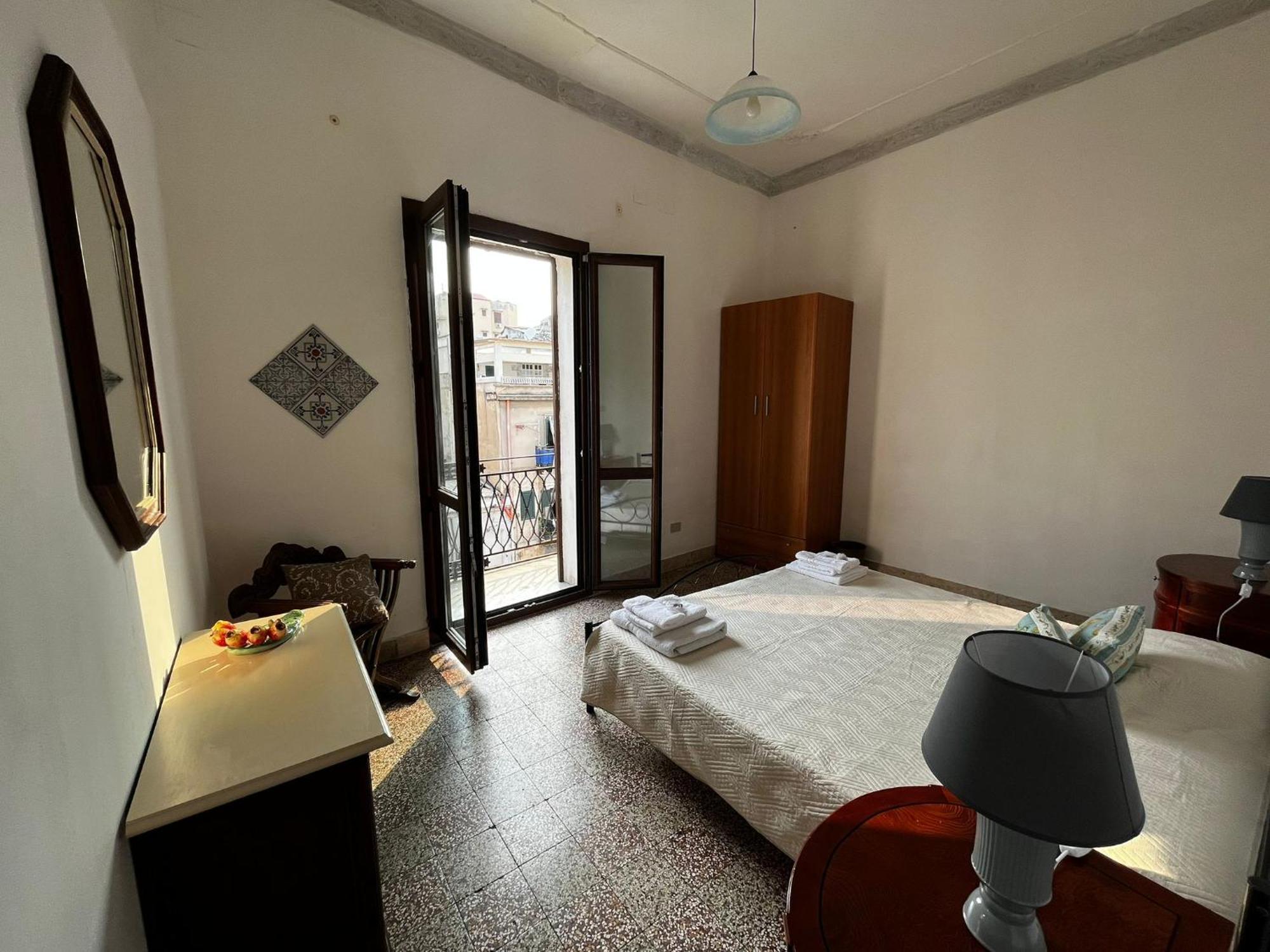 Mille Lire Peppe'S Home Palermo Bagian luar foto